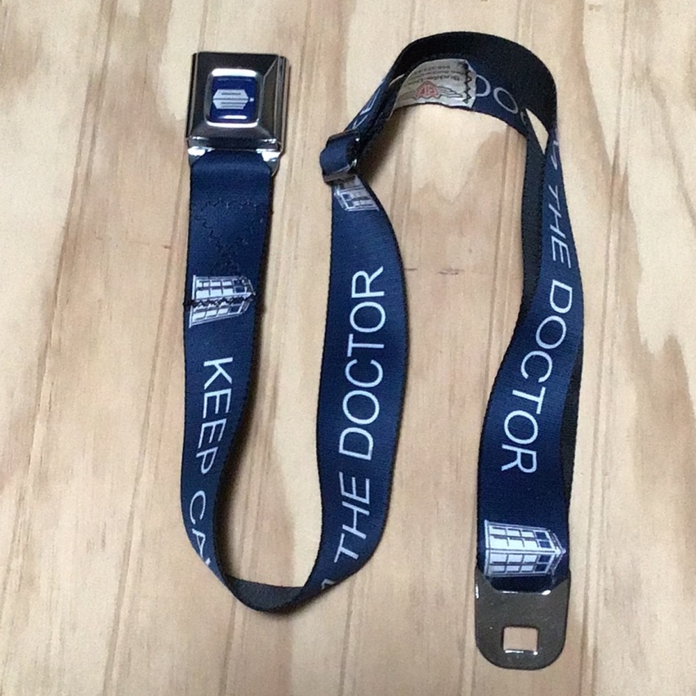 Buckle Down Keep Calm‎ Doctor Who TARDIS Adjustable Seatbelt Style Navy Web Belt
